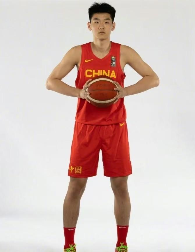 莎拉波娃新星夺冠表现突出,中国队前途光明!比赛高潮迭起(莎拉波娃 比赛)
