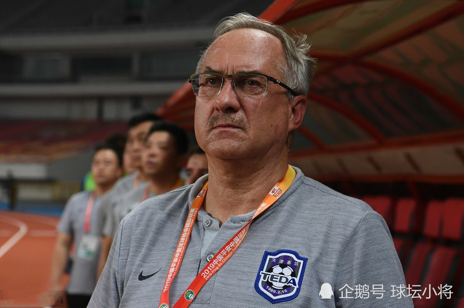 中超倒计时；底特律活塞今晚门线救险；细节引发关注；压力陡增；高层口径保持一致(前中超外援欧洲杯破门)